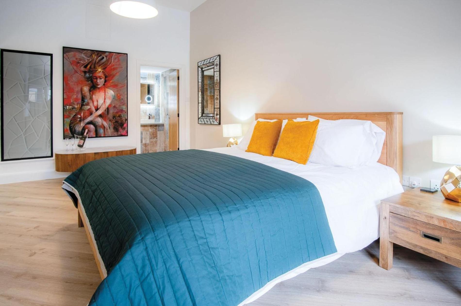 Suite 5 - Sleeping Giant Hotel - Pen Y Cae Inn เบรคอน ภายนอก รูปภาพ